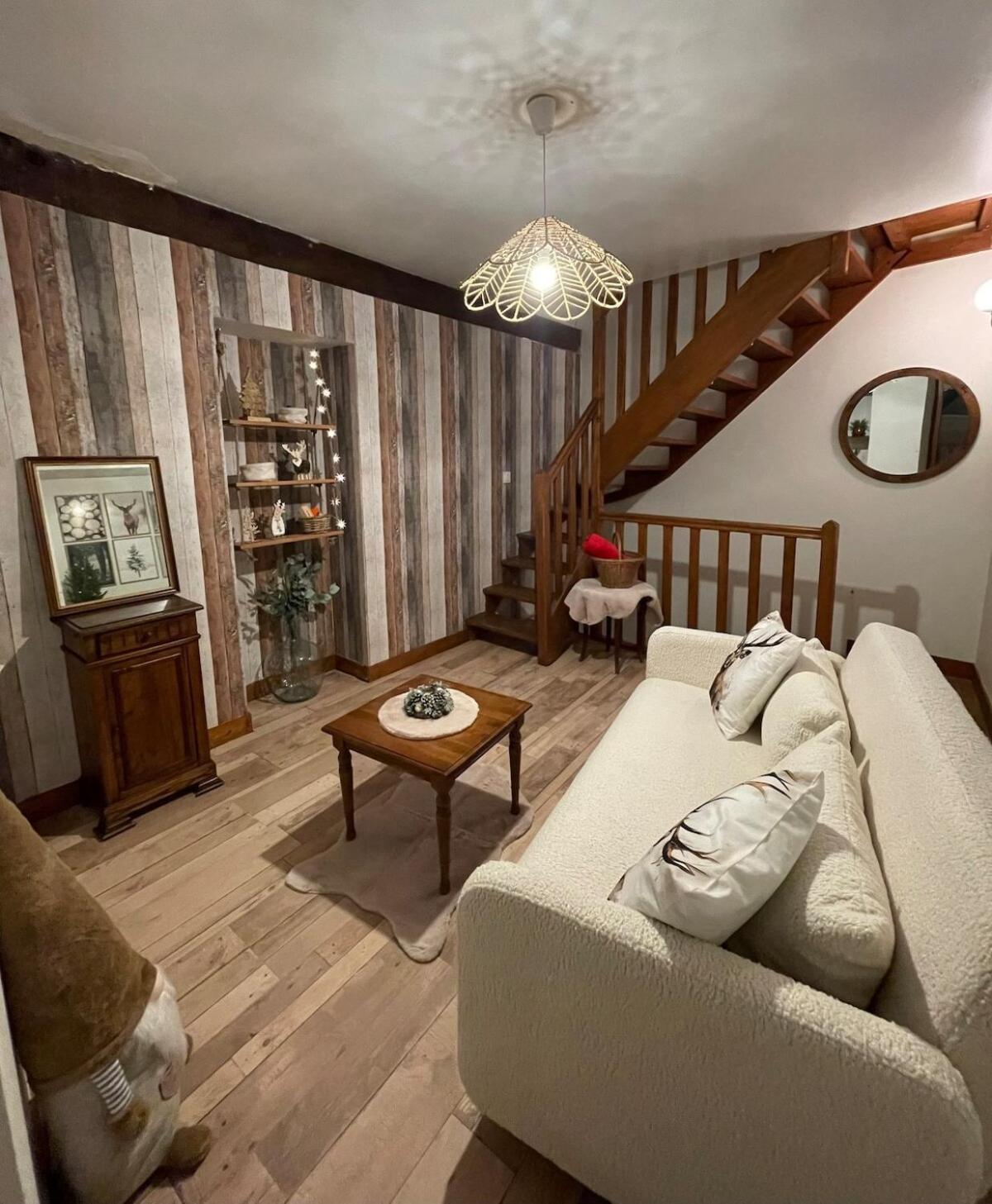 "La Petite Maison" Triplex Au Centre Ville - Les Terres Du Roy Avallon Esterno foto