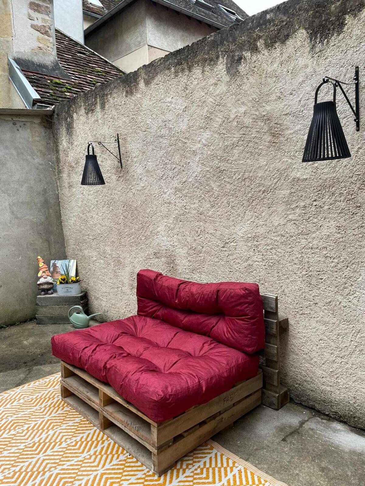 "La Petite Maison" Triplex Au Centre Ville - Les Terres Du Roy Avallon Esterno foto